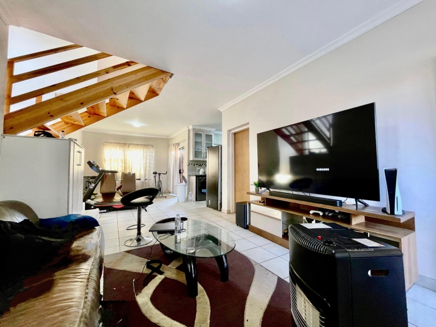 3 Bedroom Property for Sale in Waterval East North West